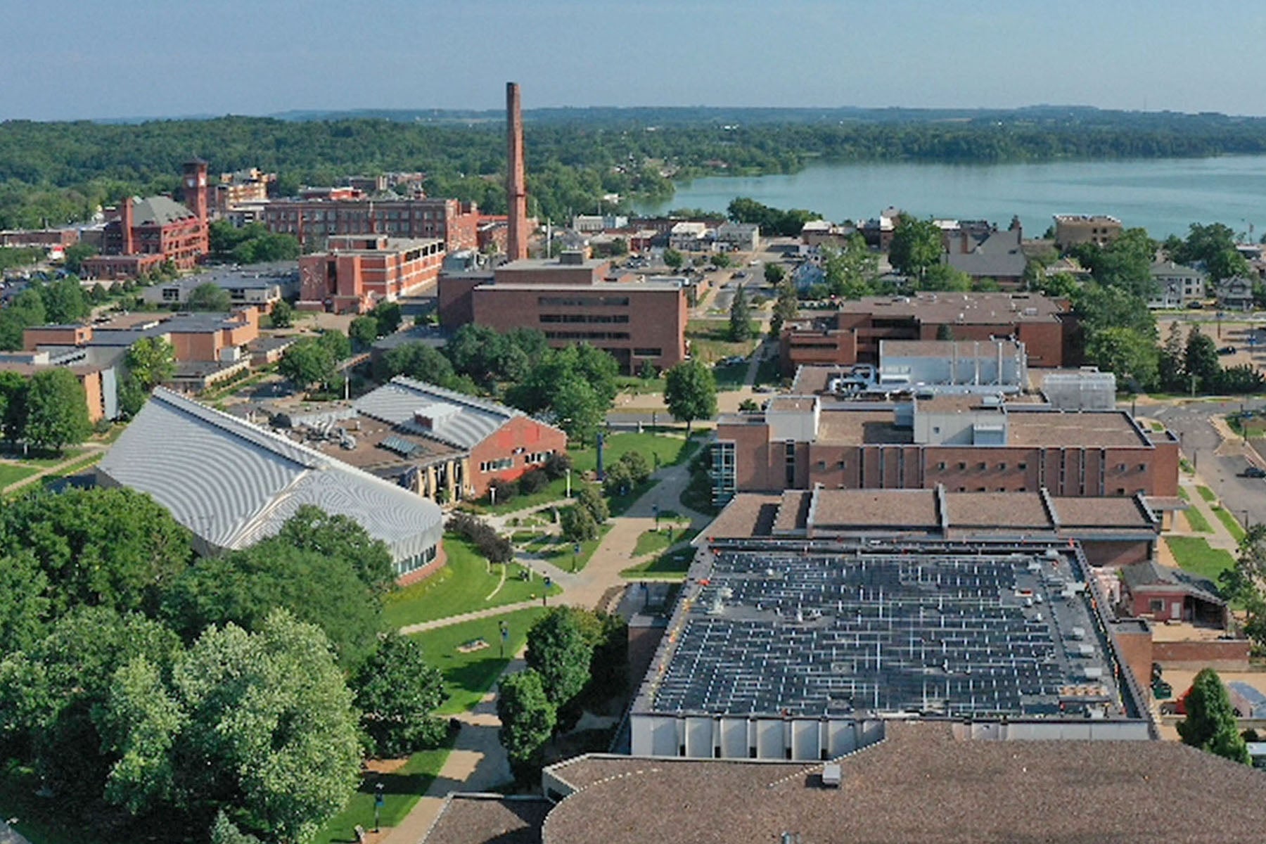 UWStout’s largest solar panel array to date installed, boosting campus sustainability